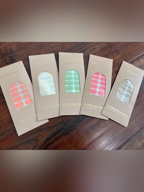 Sassy Saints UV-Free Gel Nail Wraps - Pastel Mint, Coral, Cream - set of 5